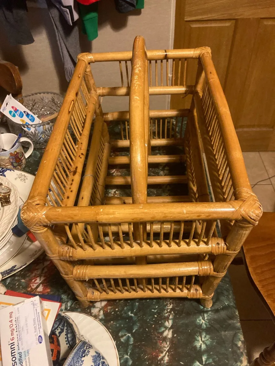 Vintage bamboo magazine holder - Image 2