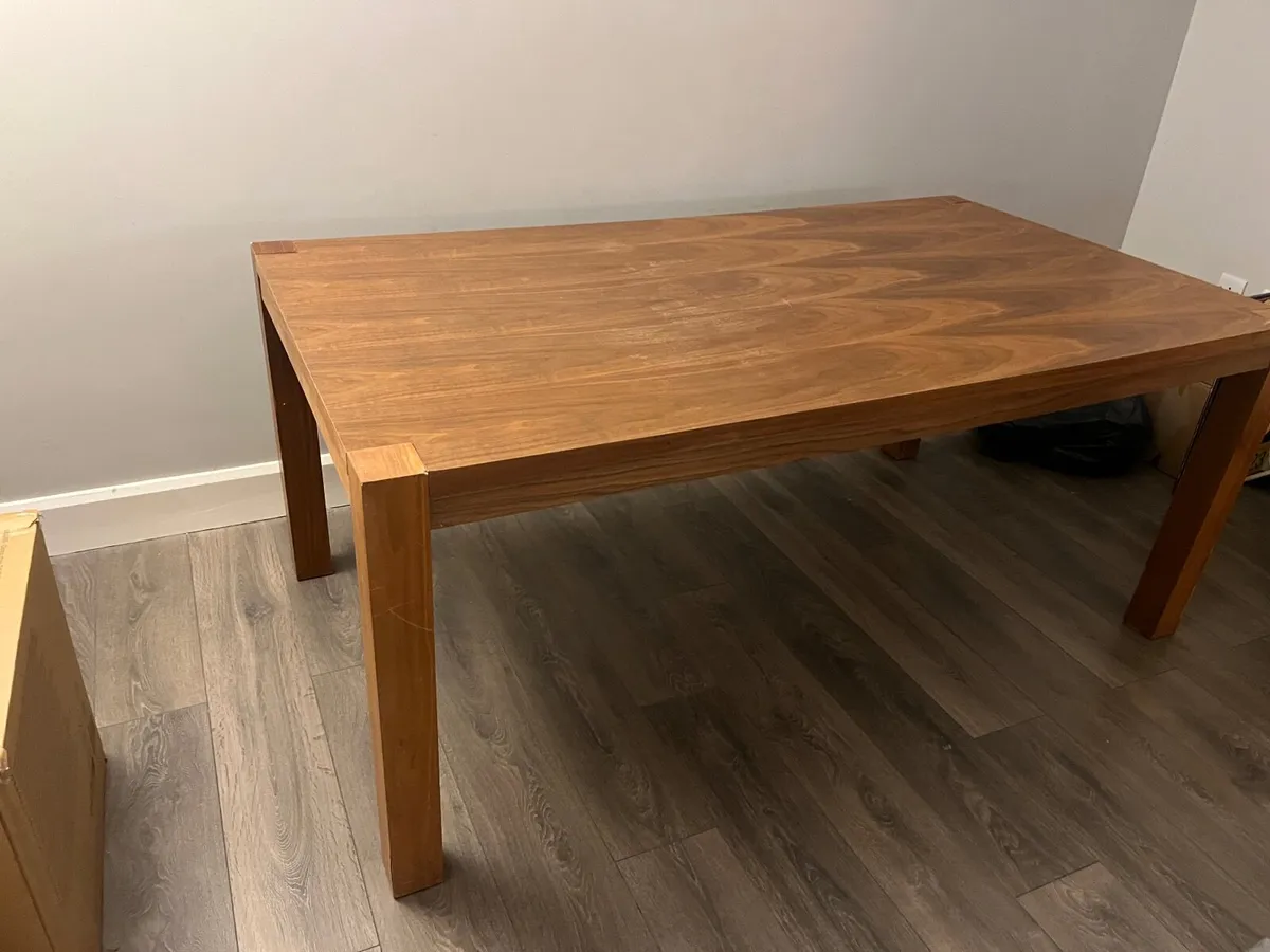 Dinning table - Image 1