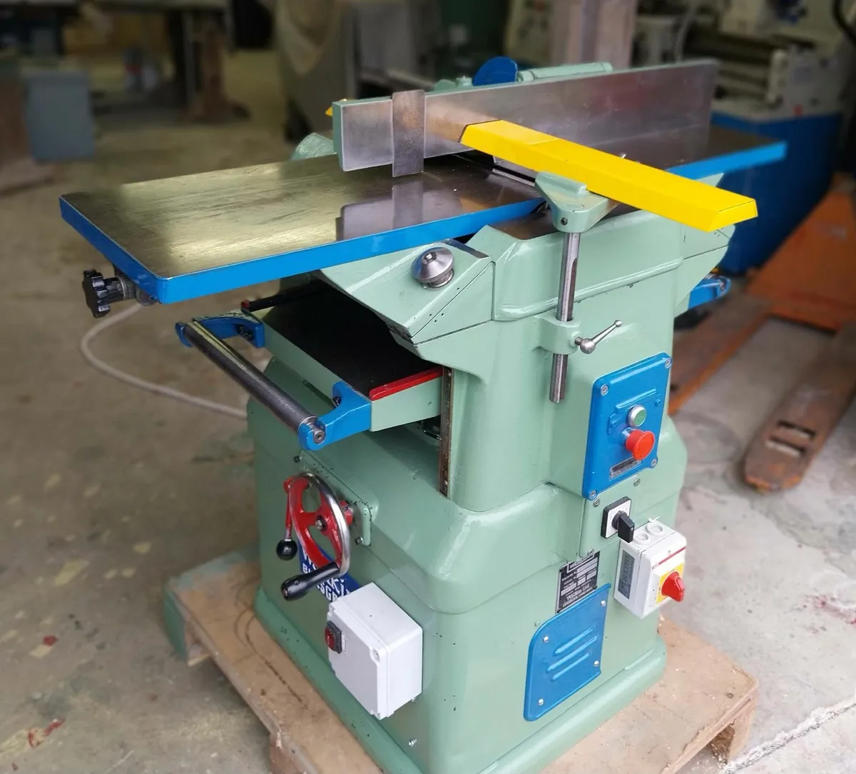 Wadkin BAOS 12”x7” Planer Thicknesser - Image 3