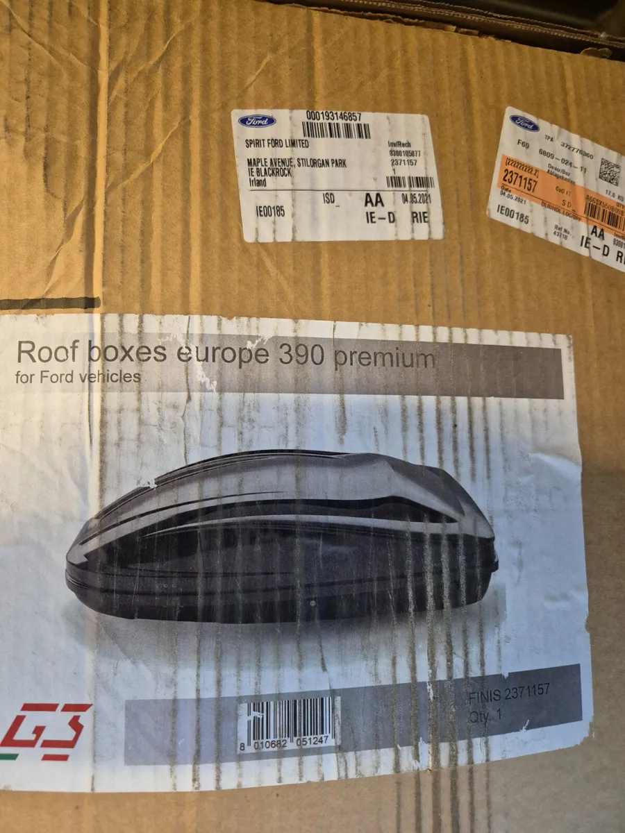 Ford (s) Roof Box Europe 390 Premium 2371157