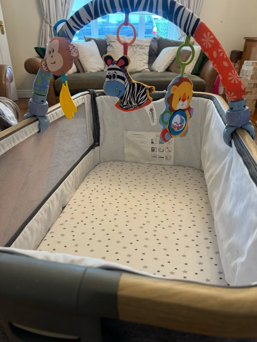 Foldable Tutti Bambino Cozee Co-Sleeper - Image 3