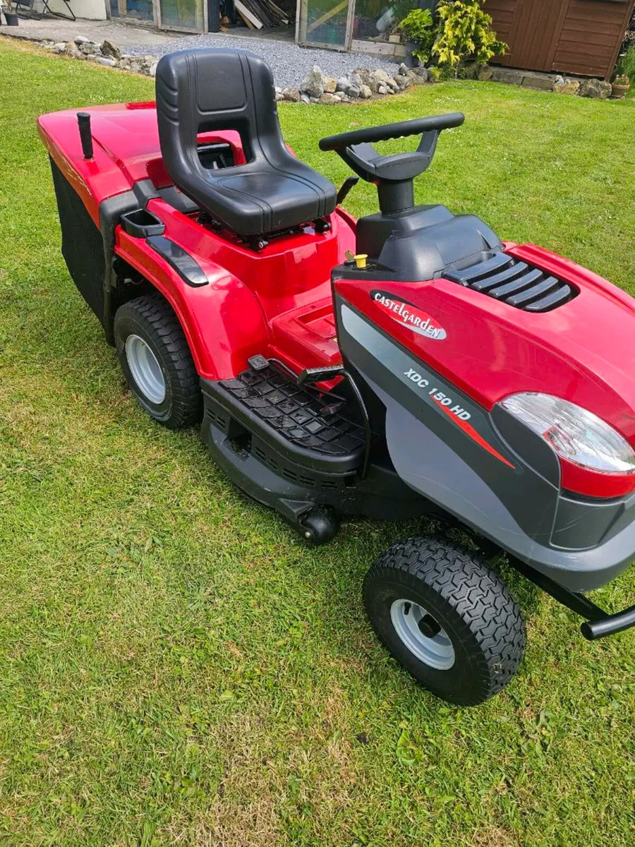 Castlegarden XDC 150 ride on mower - Image 1