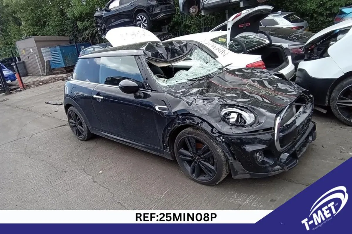 2020 MINI COOPER SPORT BREAKING FOR PARTS - Image 4