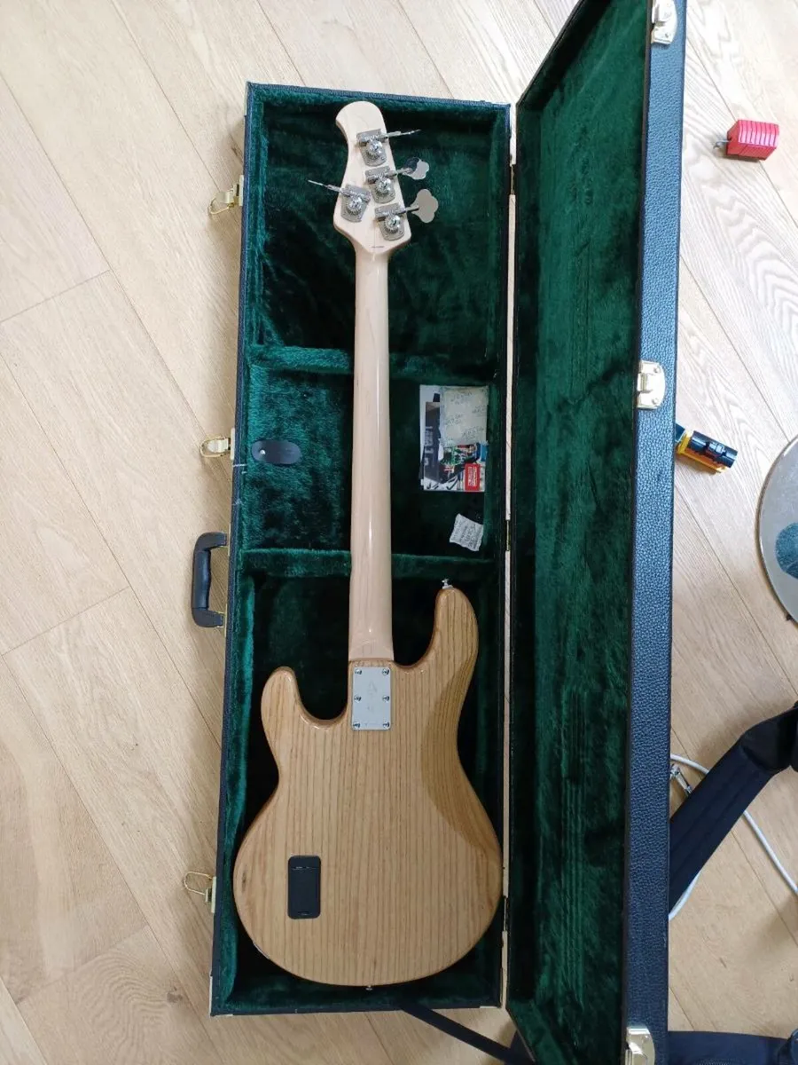 Musicman Sterlingray 34 - Image 4