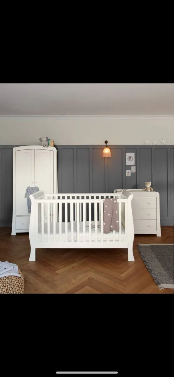 Mamas and Papas Cot bed 3 piece set - Image 4