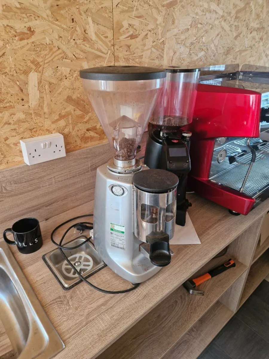 Mazzer coffee grinder - Image 1