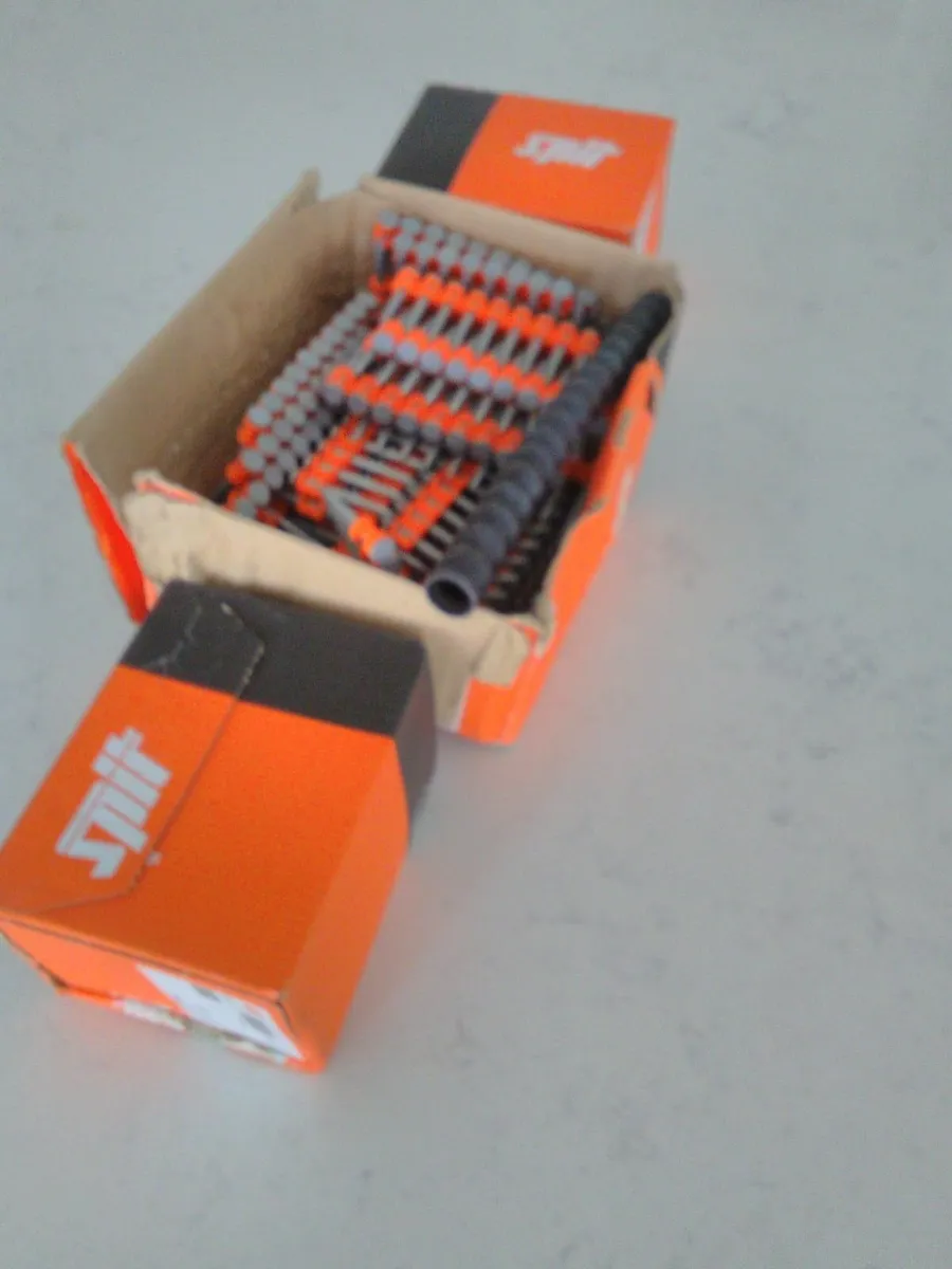3 boxes Spitfire nails - Image 2