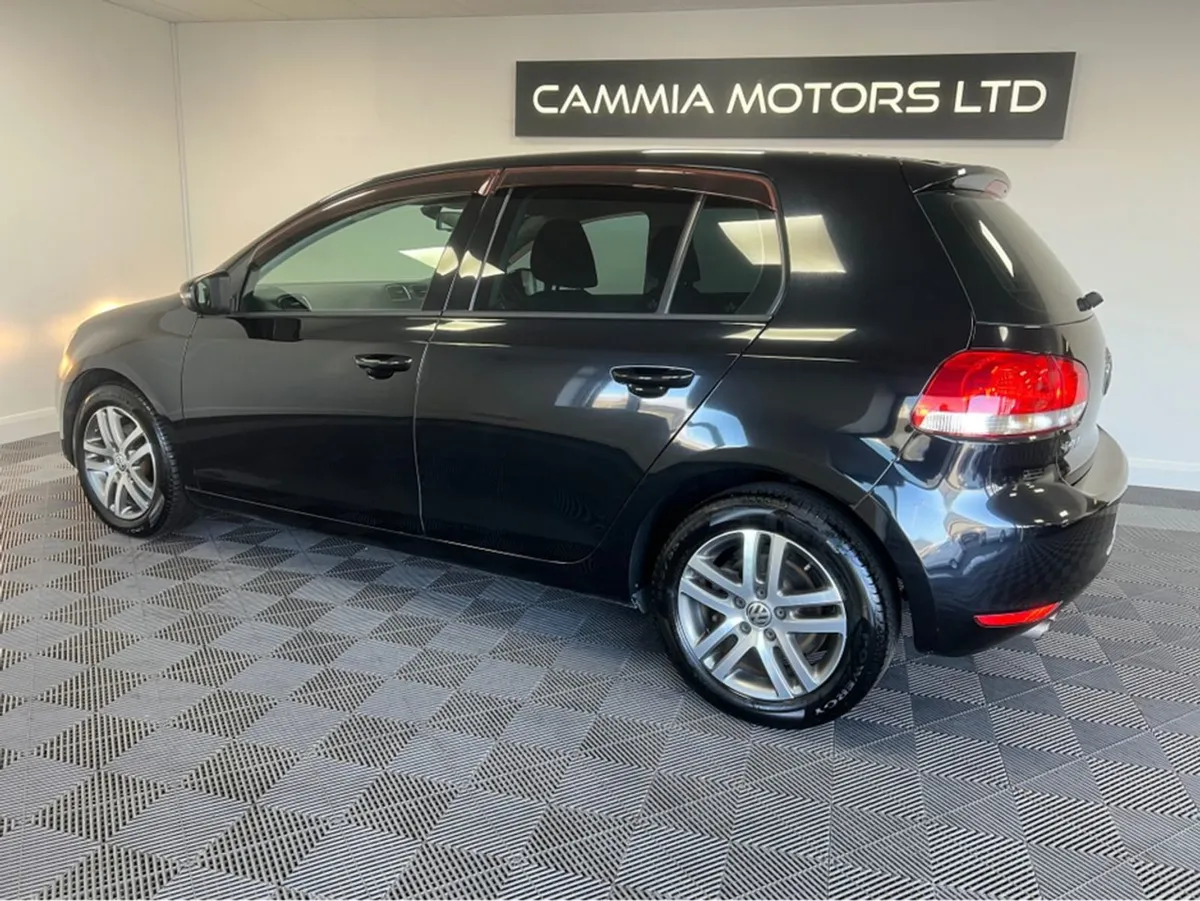 Volkswagen Golf  volkswwagen Golf   tsi   low Mil - Image 4