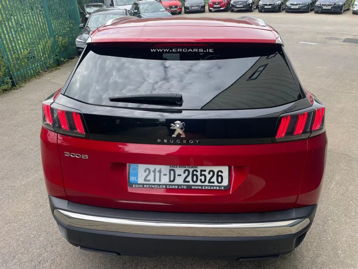 Peugeot 3008 FL Allure 1.5 Blue HDI 130 Very Good - Image 4