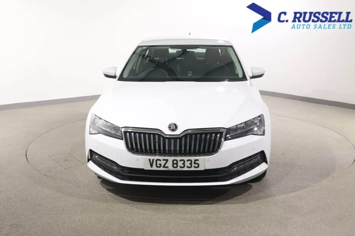Skoda Superb Diesel Hatchback - Image 2