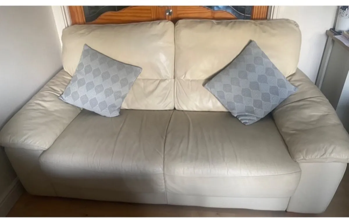 3 seater sofa -FREE - Image 1