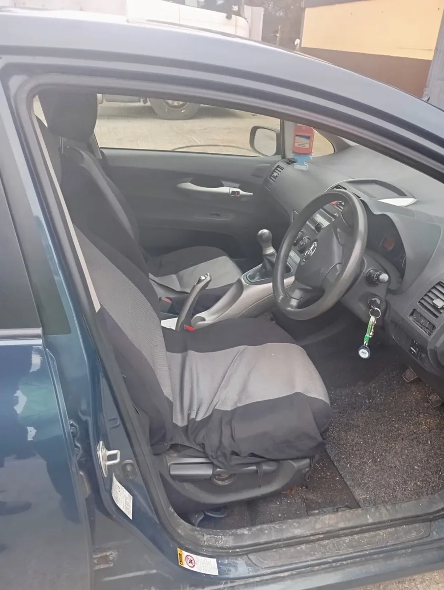 Toyota Auris 2007 - Image 4