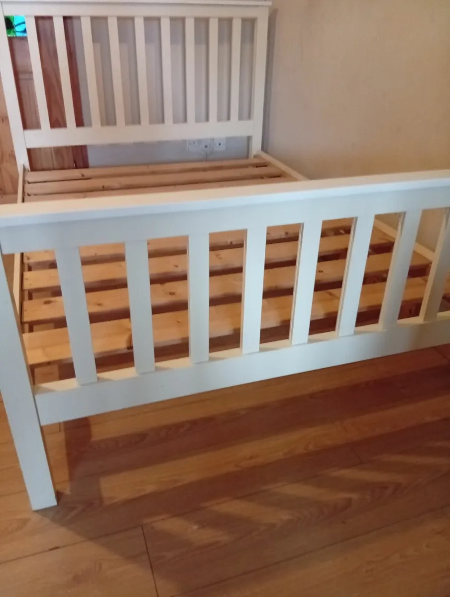 White Quality Sturdy double size bed frame - Image 2