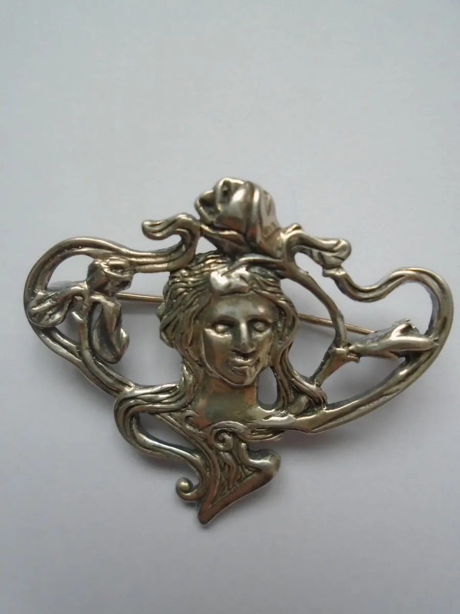 Silver brooch/pendant,Jewellery,Pendant - Image 1