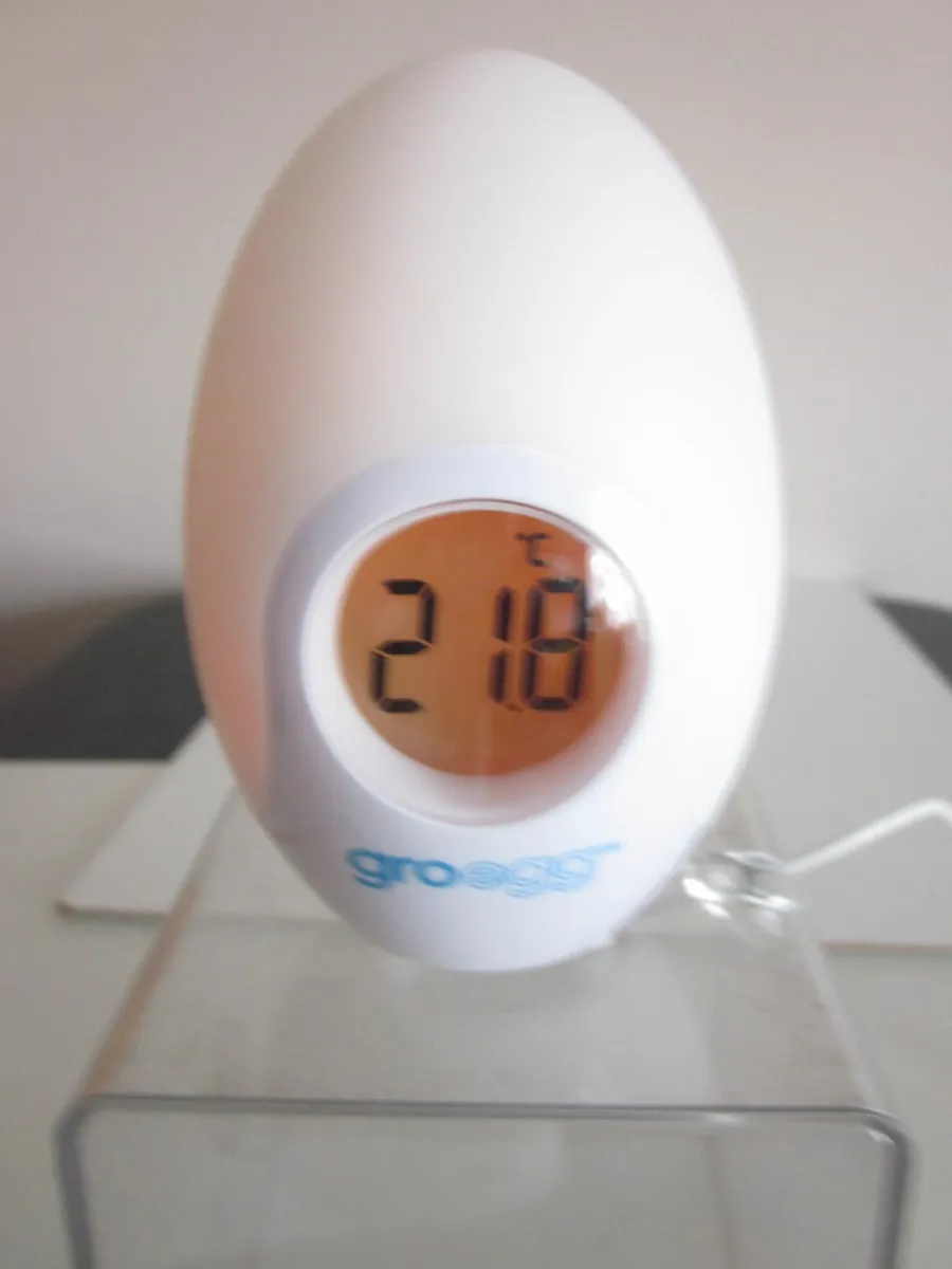 TommeeTippee GroeggDigital ColourChangeThermometer - Image 1