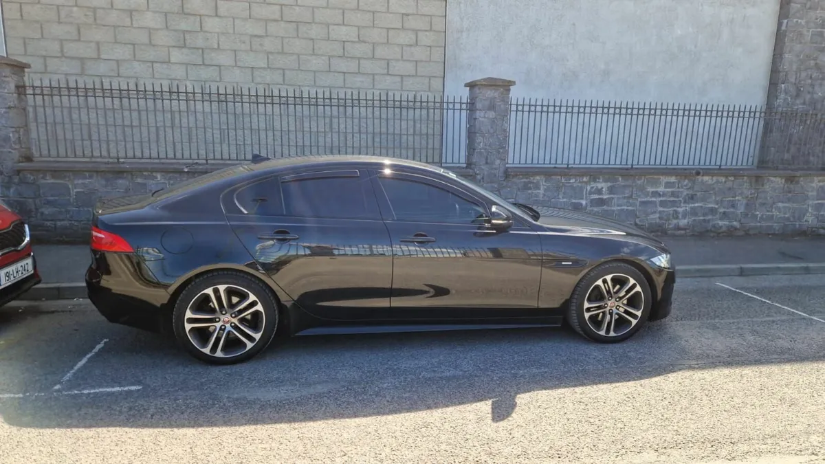 Jaguar XE R-Sport 2L D 2015 Auto *Price Negotiable - Image 2