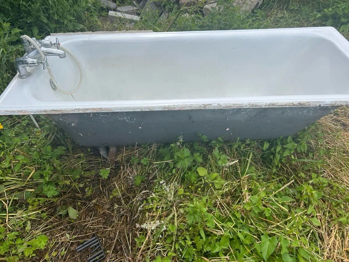 Cast Iron baths - Image 1