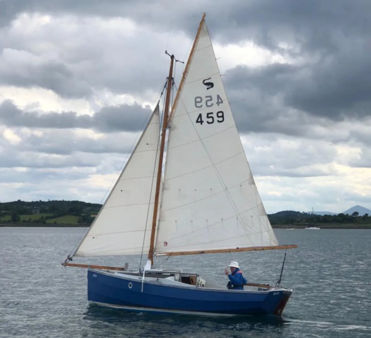 Cornish crabbers shrimper 19 sailing boat and trai - Image 2