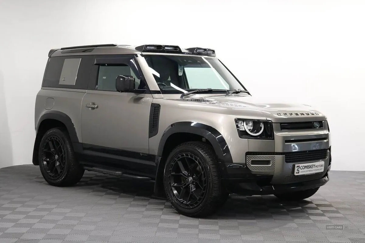 Land Rover Defender 90 D250 Mhev X-dynamic S - Image 1
