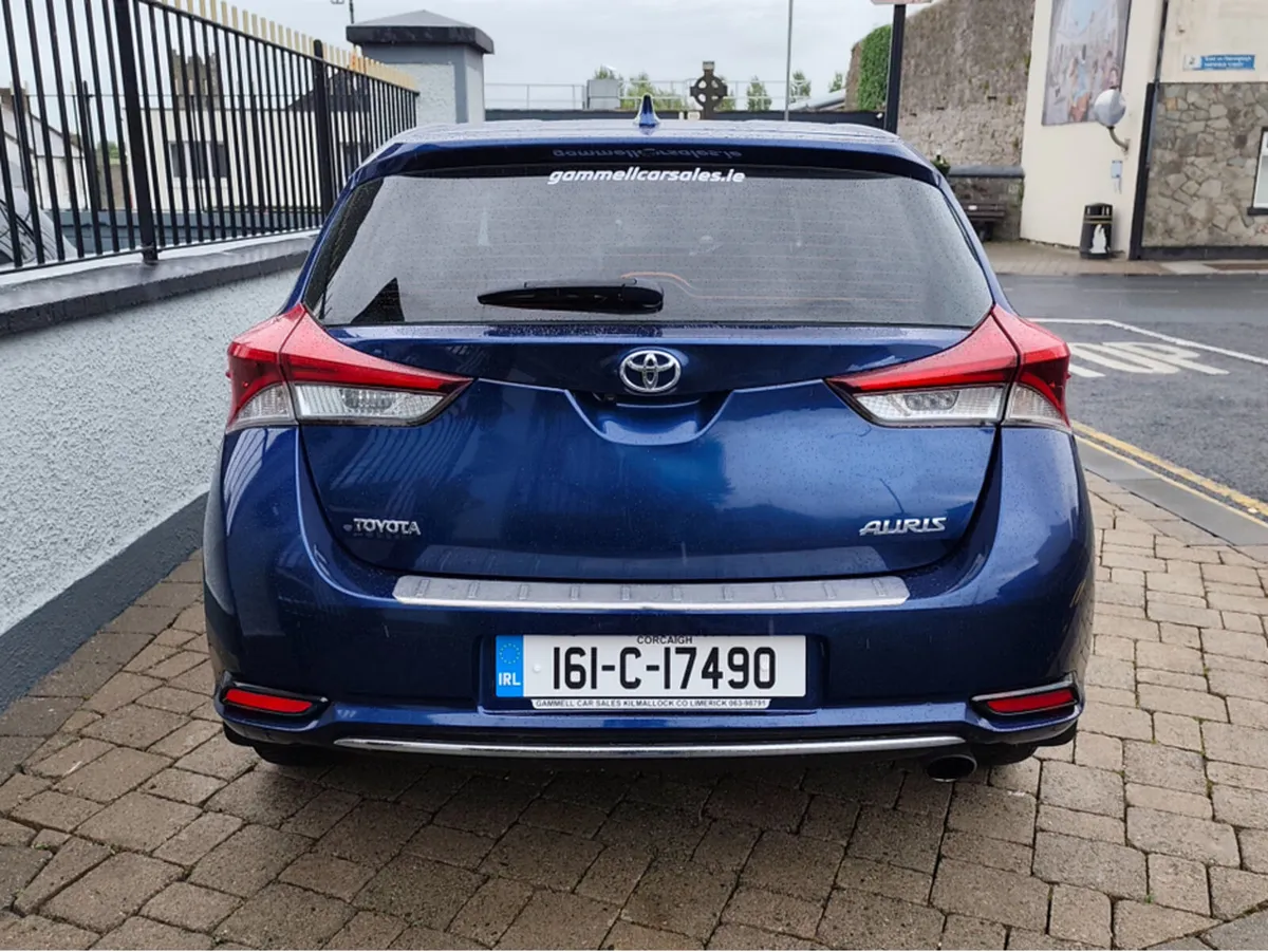 Toyota Auris 1.2T ICON 114BHP 5DR - Image 3