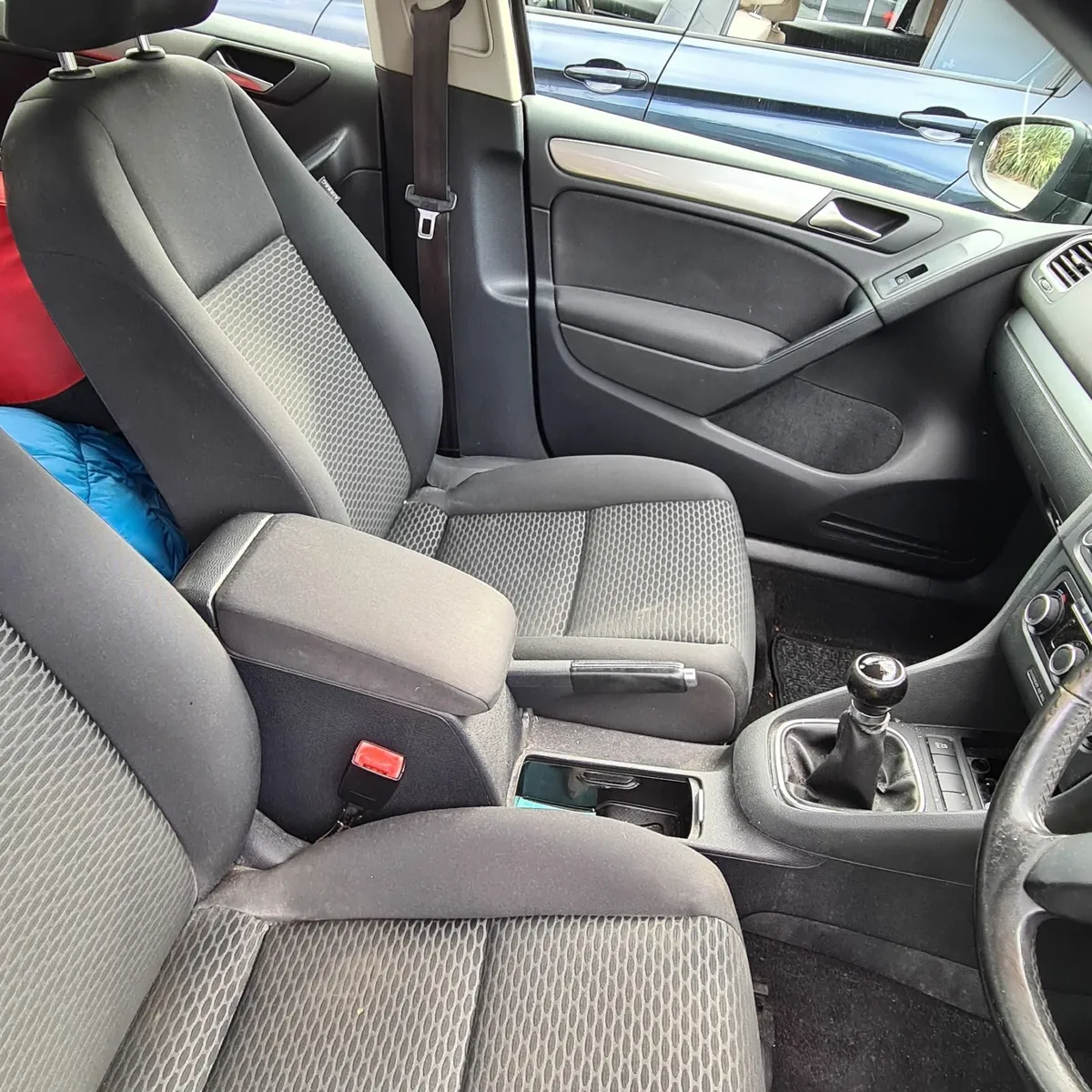 Volkswagen Golf 2012 - Image 3