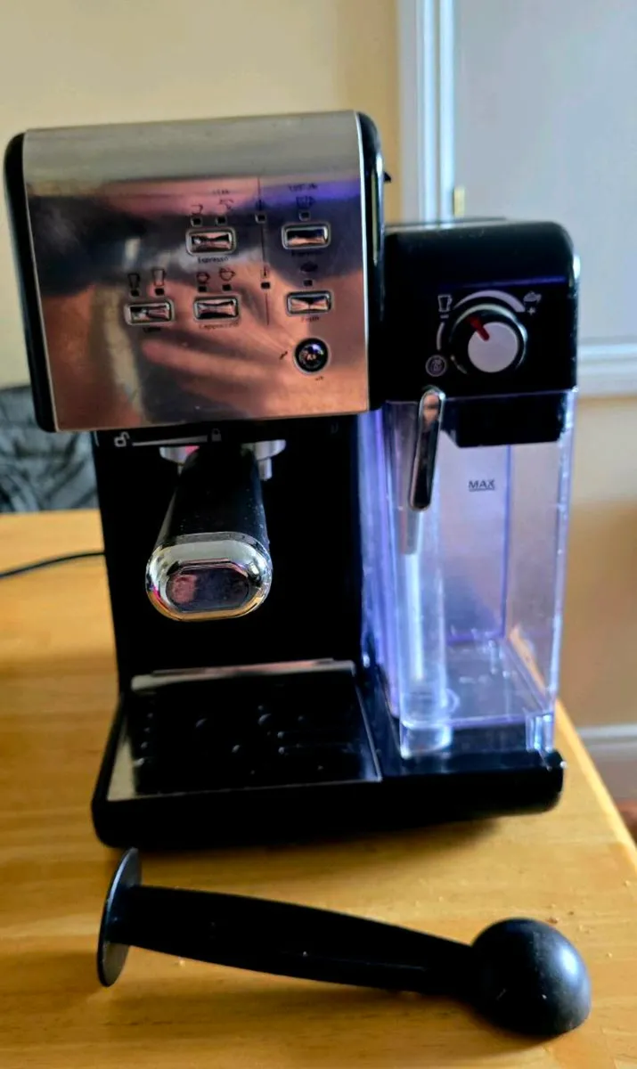 Breville VCF107 One-Touch Black Espresso Coffee Ma - Image 1