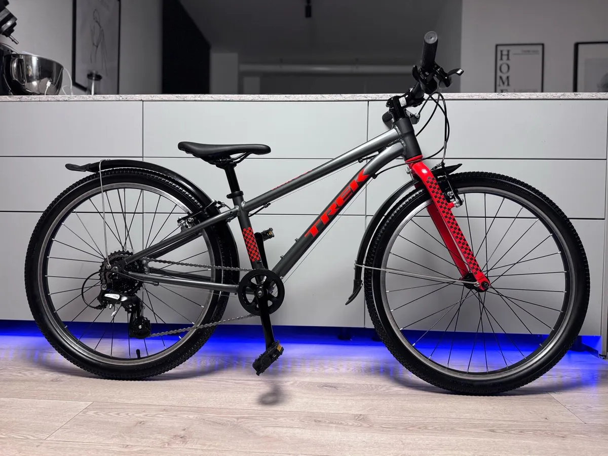 TREK Wahoo Junior Bike 24 inch (Like NEW) - Image 1
