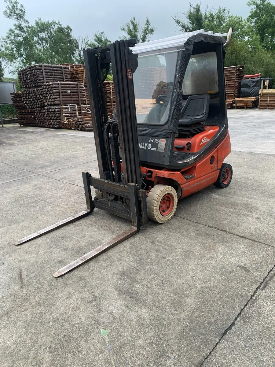 Forklift