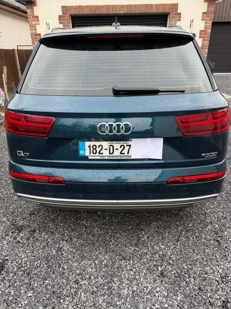 Car - Image 3