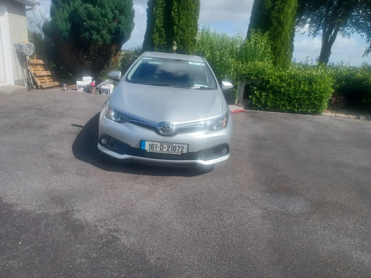 Toyota Auris 2016 - Image 3