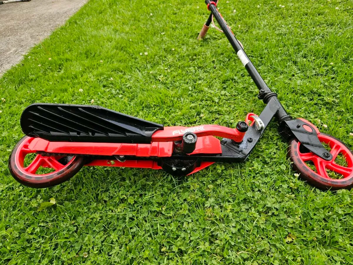 Scooter - Image 4