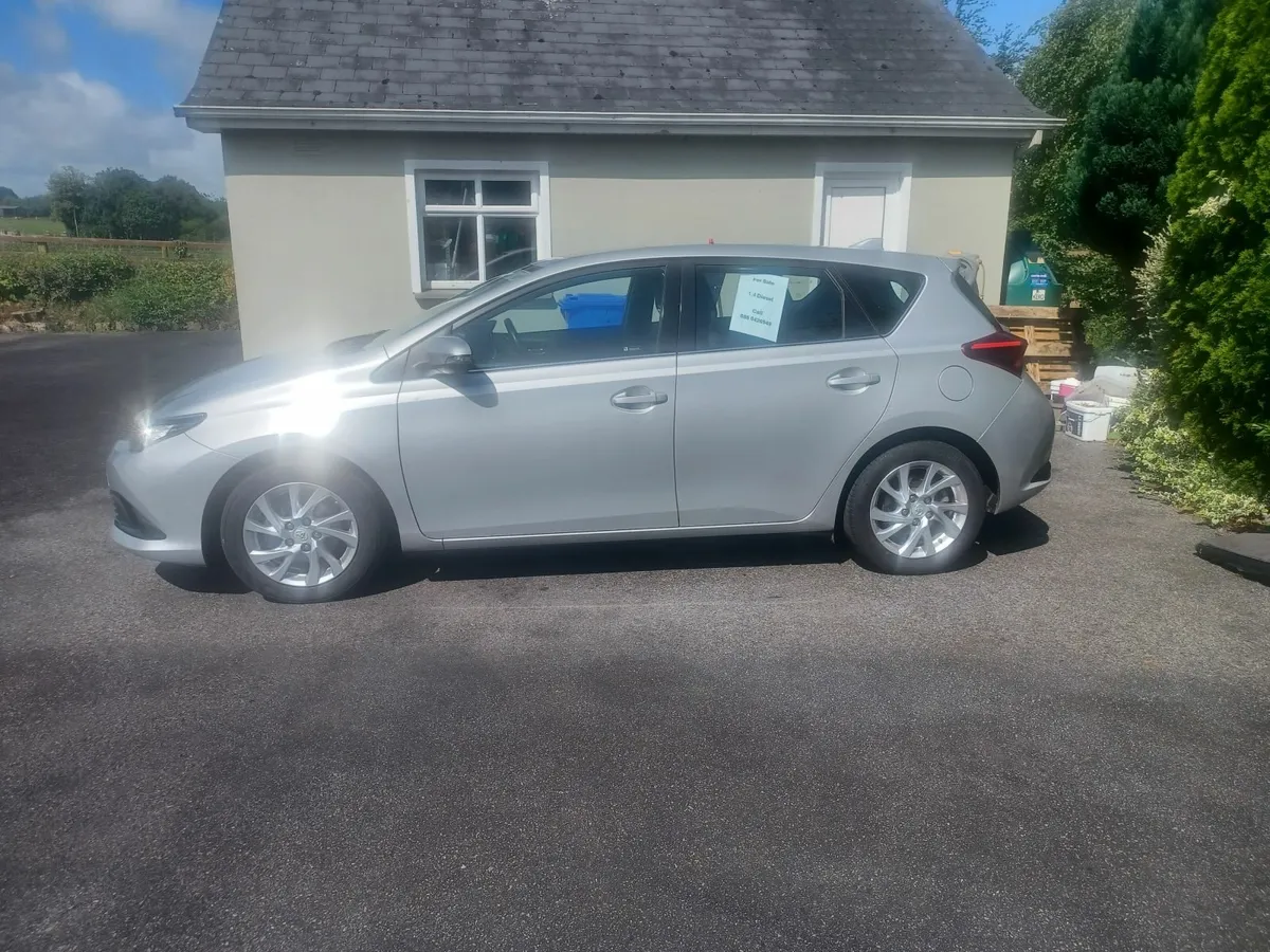 Toyota Auris 2016 - Image 1