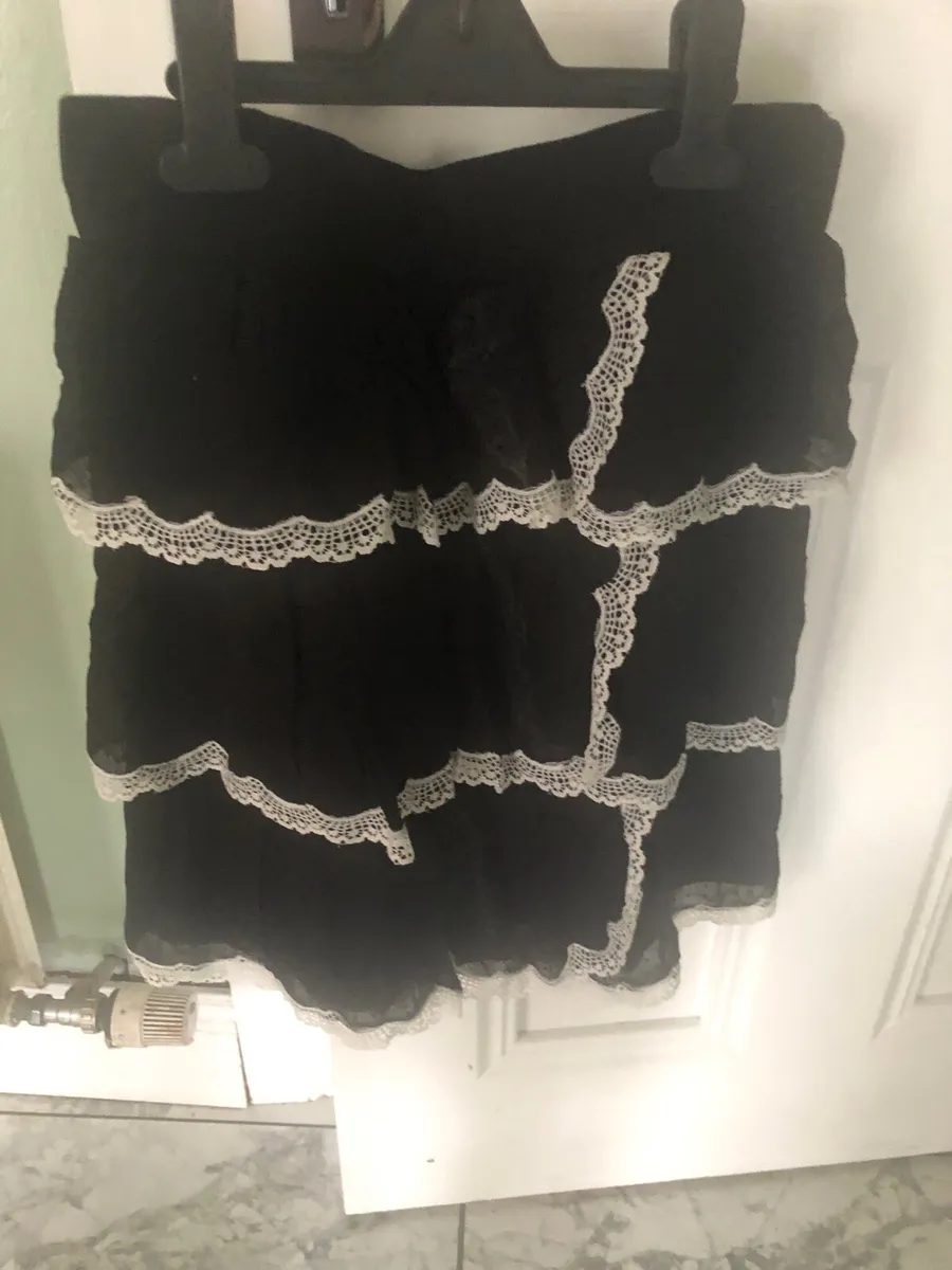 Ladies skirt - Image 2