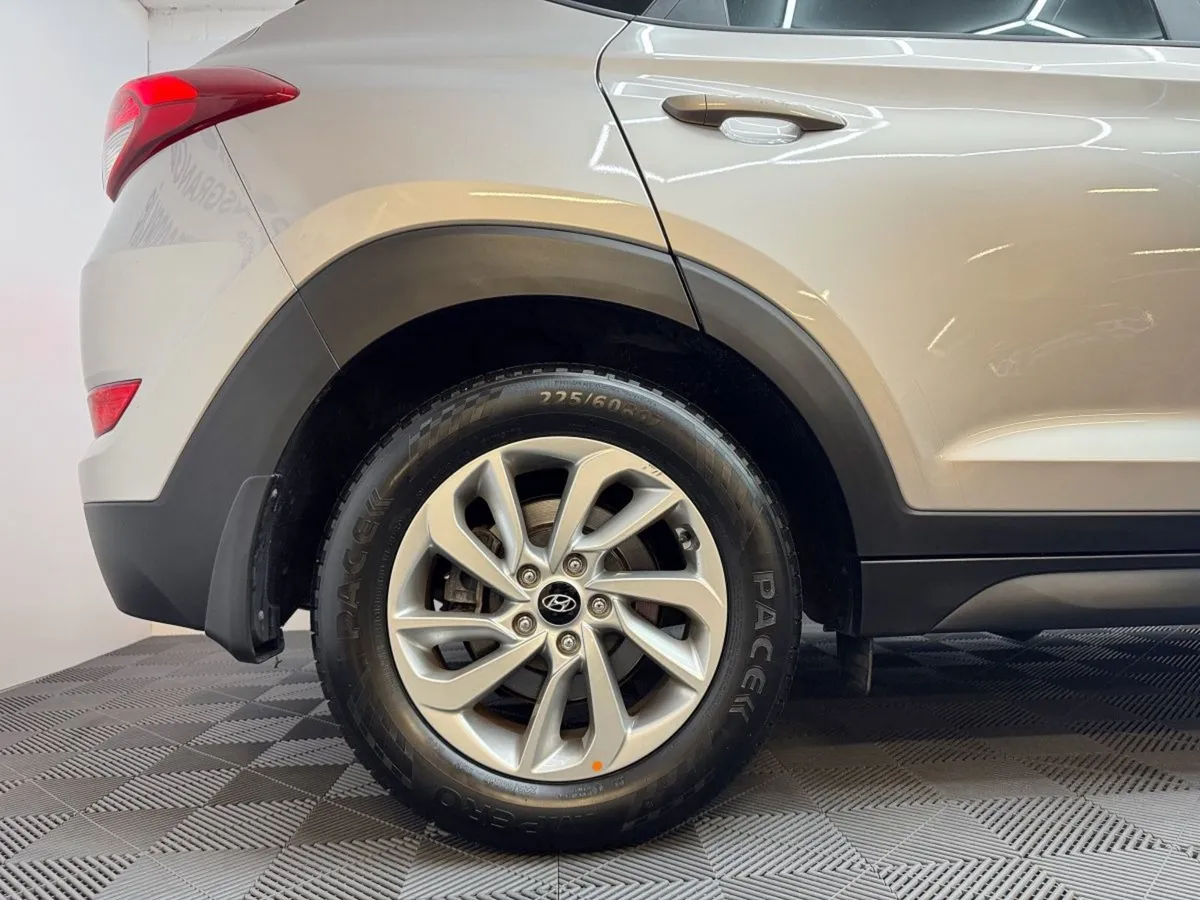 Hyundai Tucson 1.7 Comfort Plus Low Mileage - Image 4