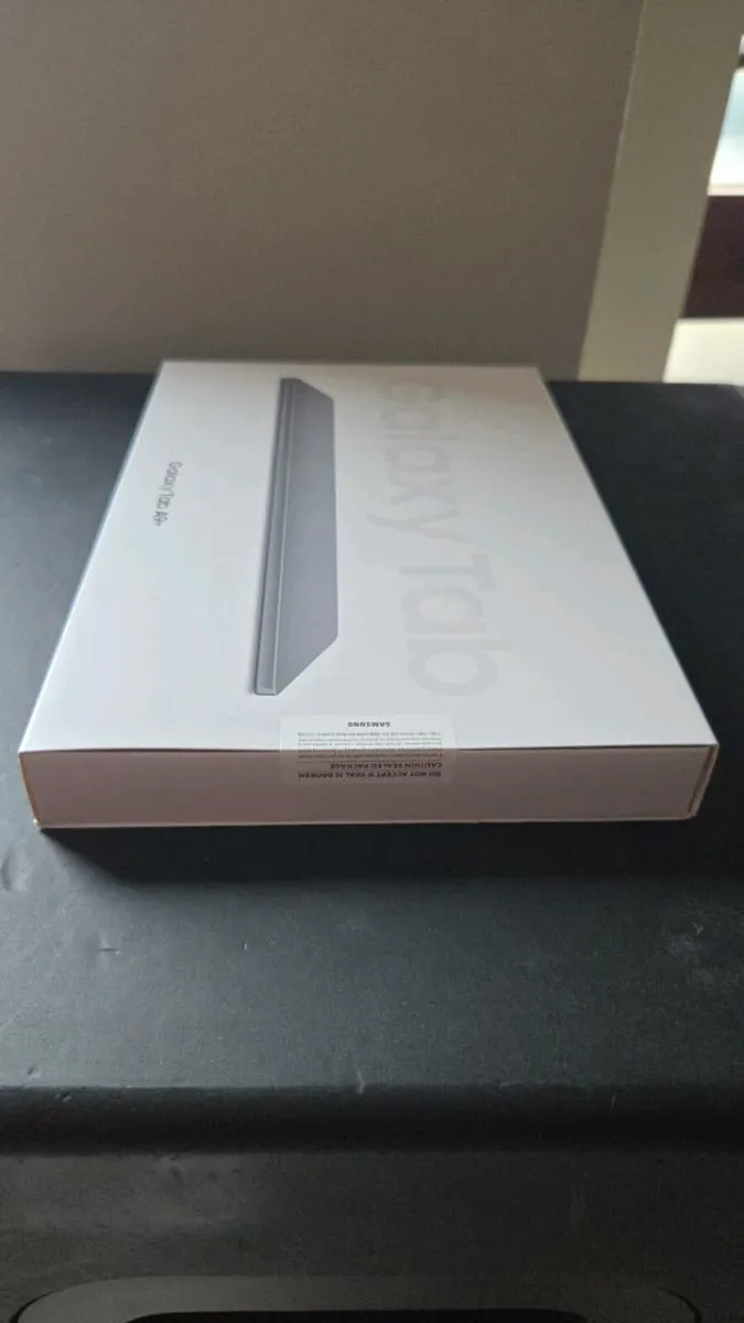 Samsung Galaxy A9+ 128GB Tablet - Image 2