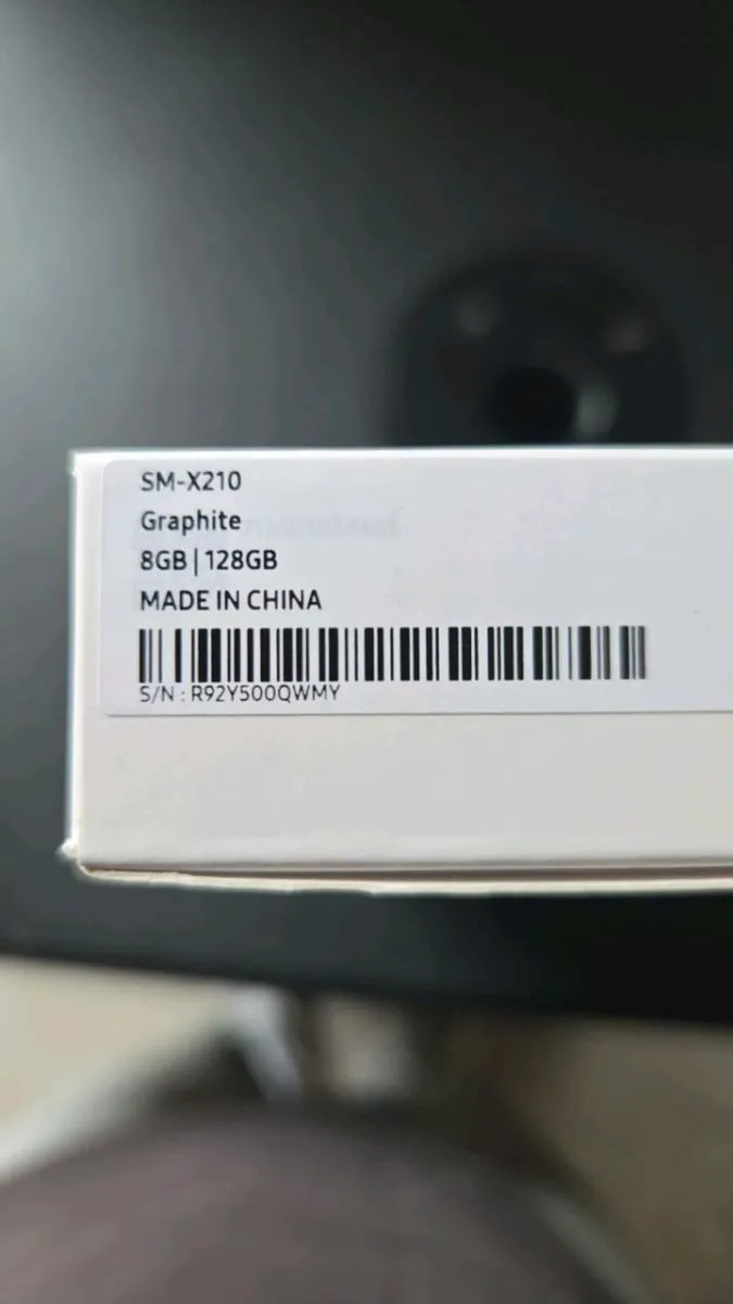 Samsung Galaxy A9+ 128GB Tablet - Image 3