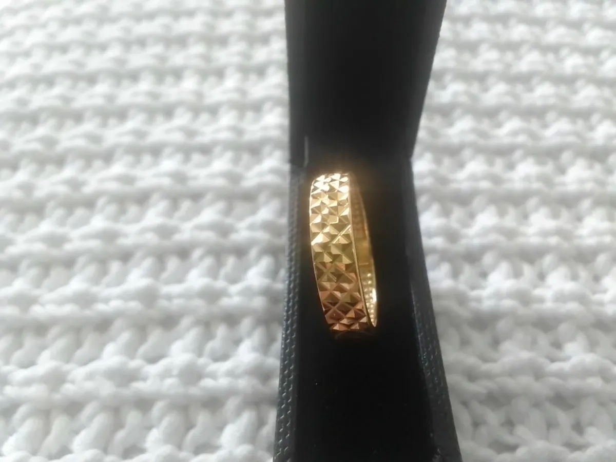 STERLING SILVER GOLD DIAMOND CUT BAND RING N - Image 1