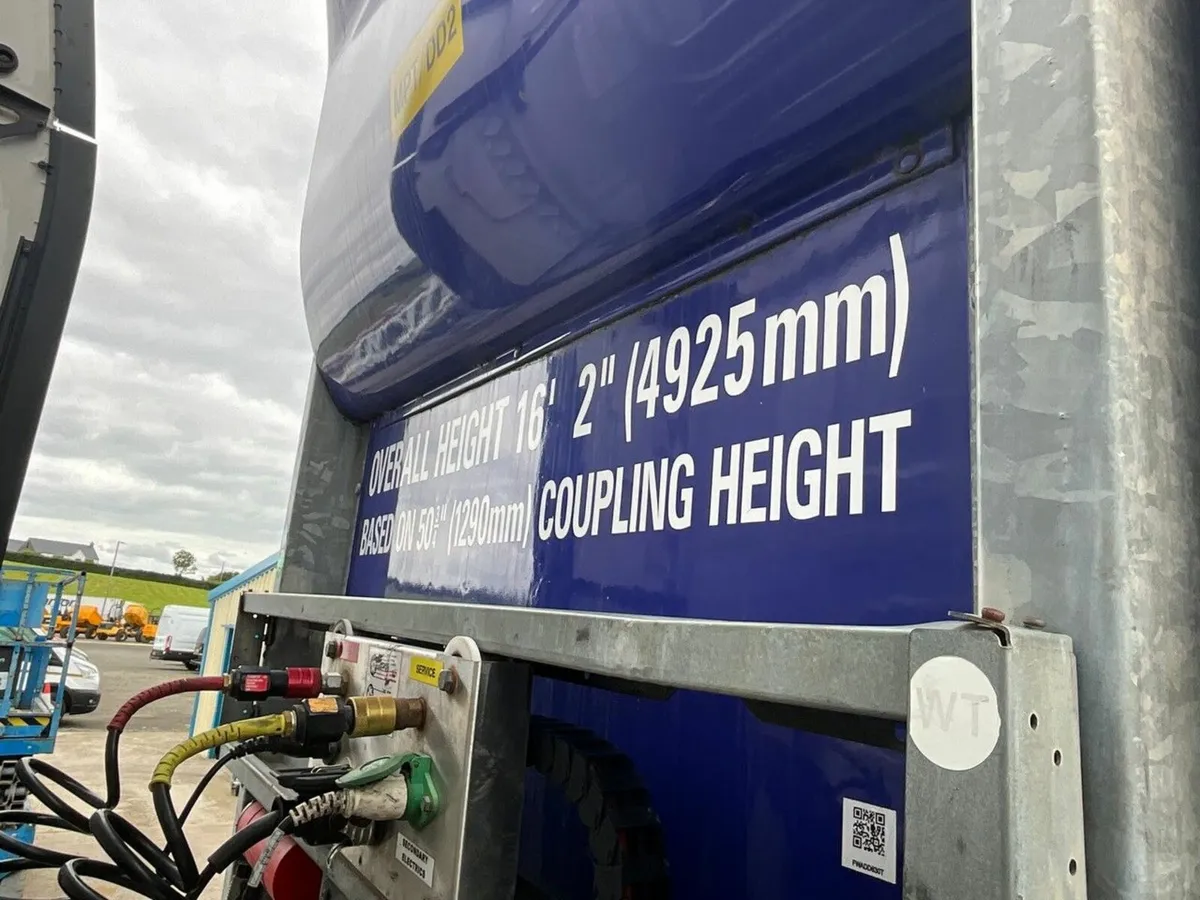CARTWRIGHT TRI AXLE DOUBLE DECKER CURTAINSIDER - Image 3