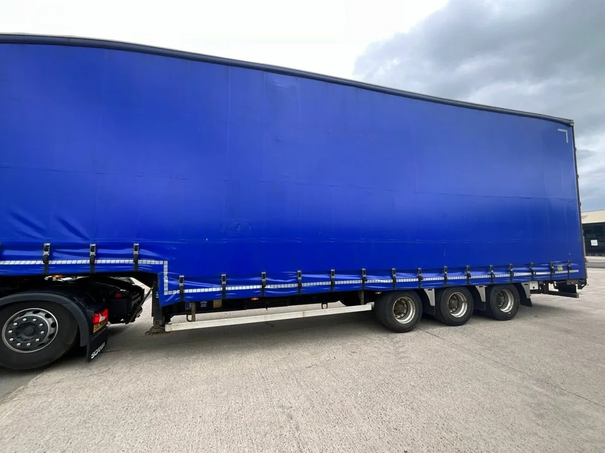 CARTWRIGHT TRI AXLE DOUBLE DECKER CURTAINSIDER - Image 4