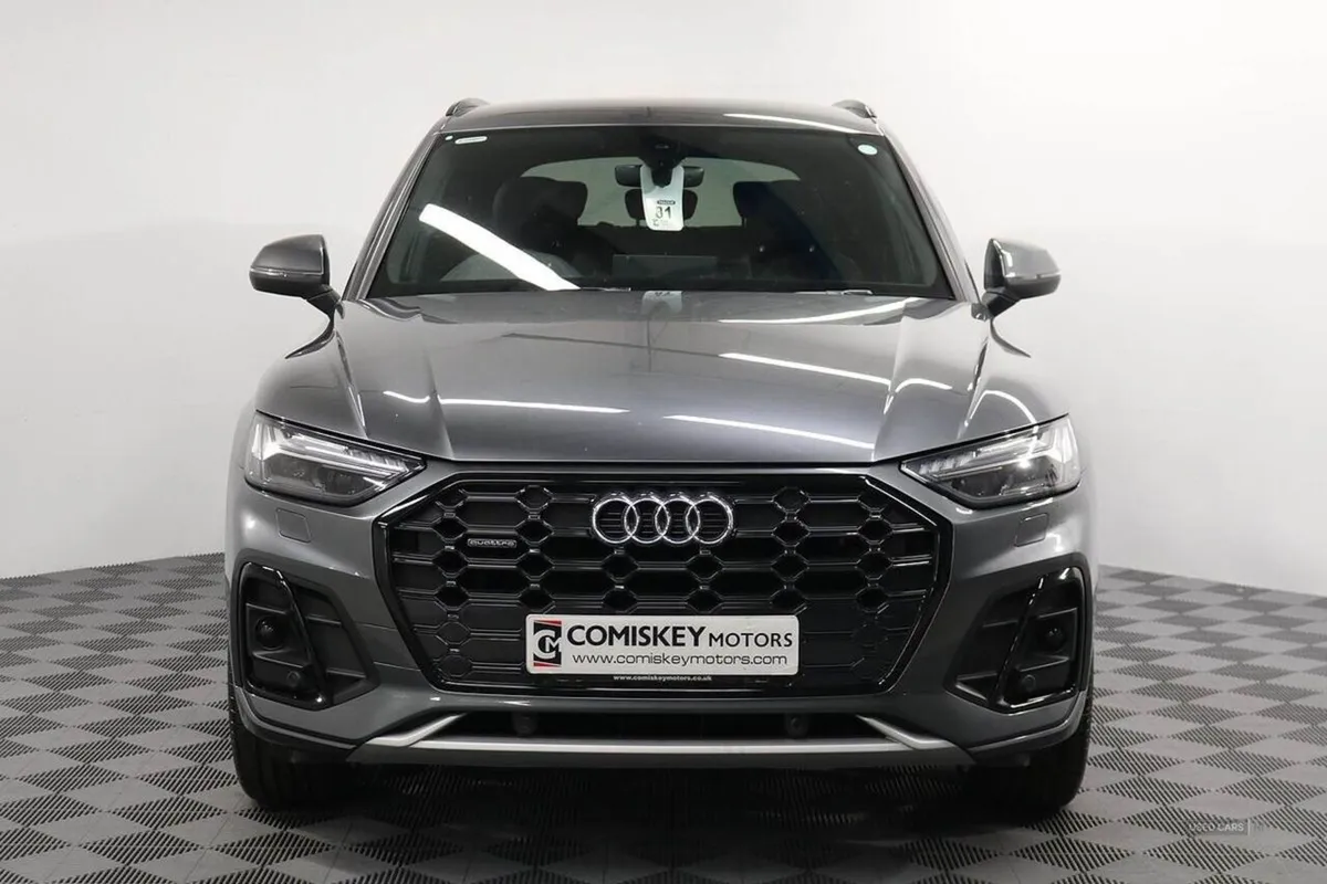 Audi Q5 TDI S Line - Image 2