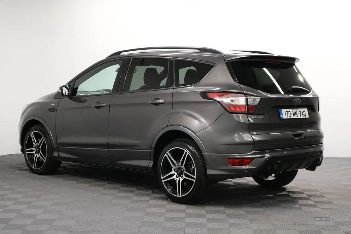 Ford Kuga Tdci Ecoblue St-line - Image 4