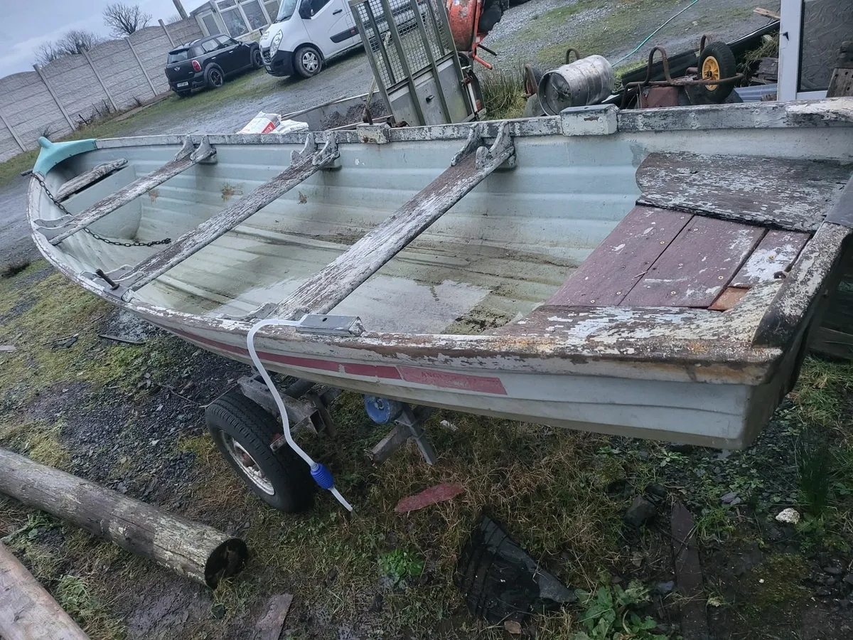 19FT ANGLERS FANCY BOAT and trailer REDUCED - Image 3
