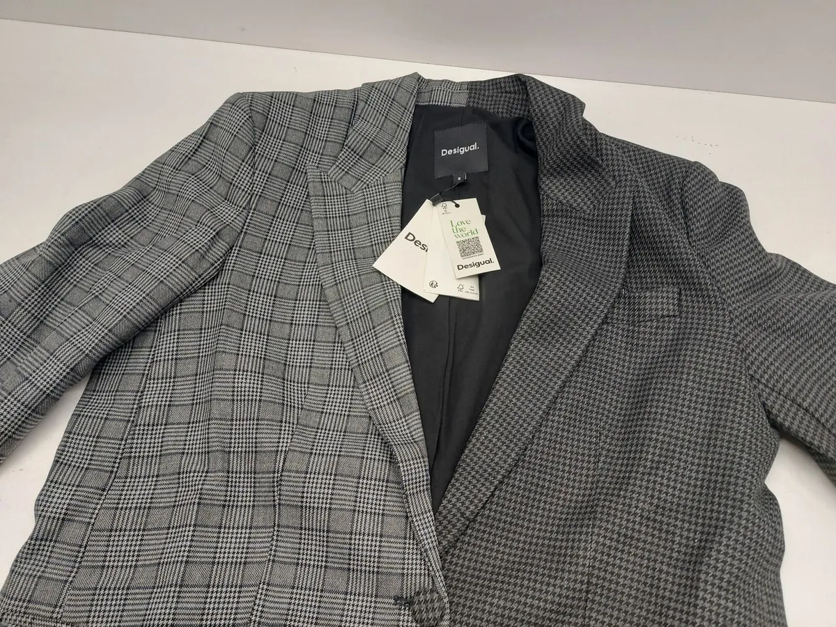 Online Auction Of A Desigual Blazer & More! - Image 3