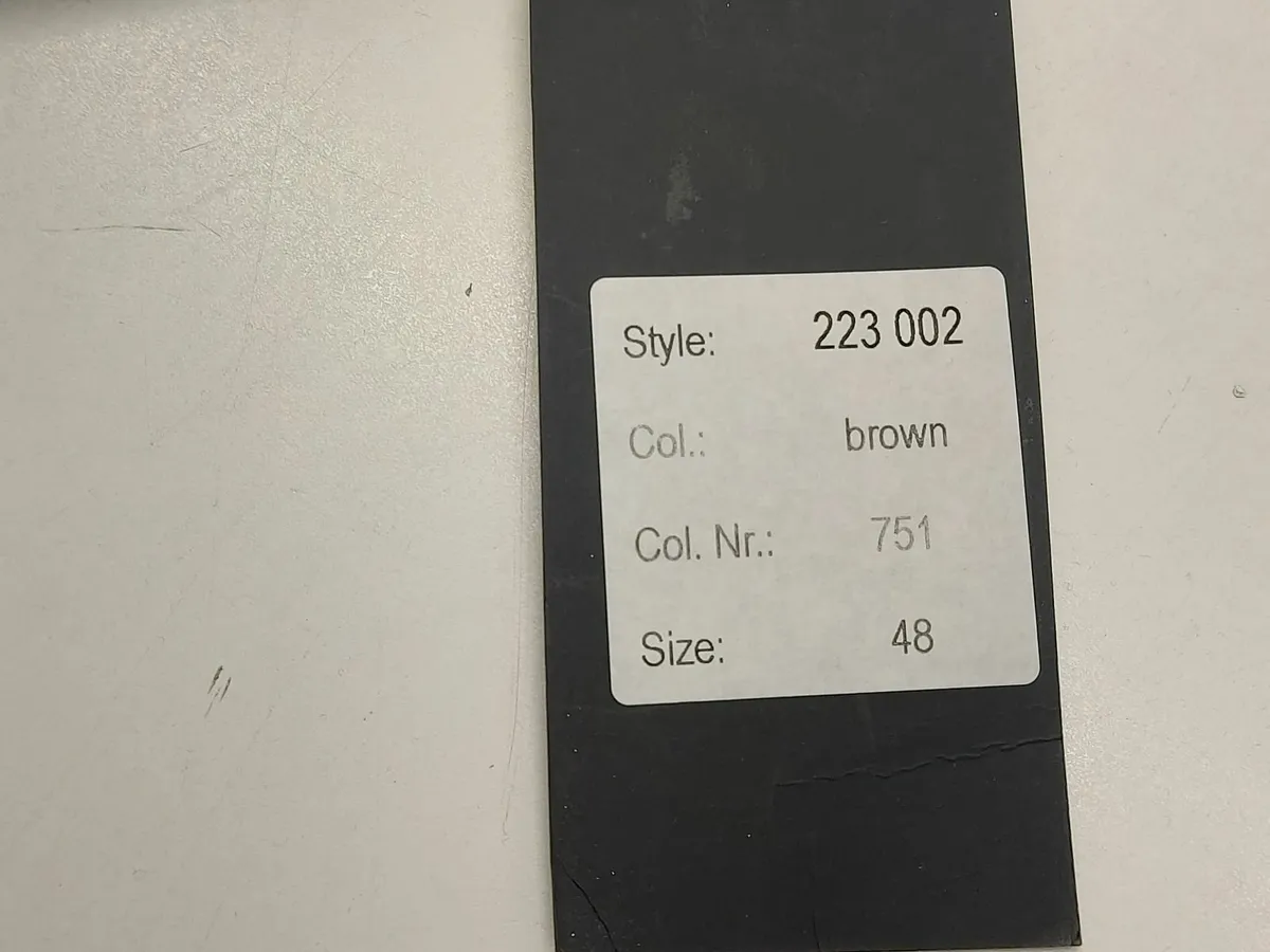 Online Auction Of A Bugatti Leather Jacket & More! - Image 2