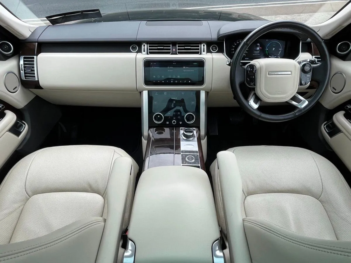 Land Rover Range Rover Vogue Ivory Leather P400e - Image 2