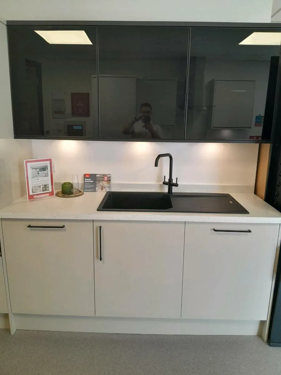 Ex disp kitchen - Image 2