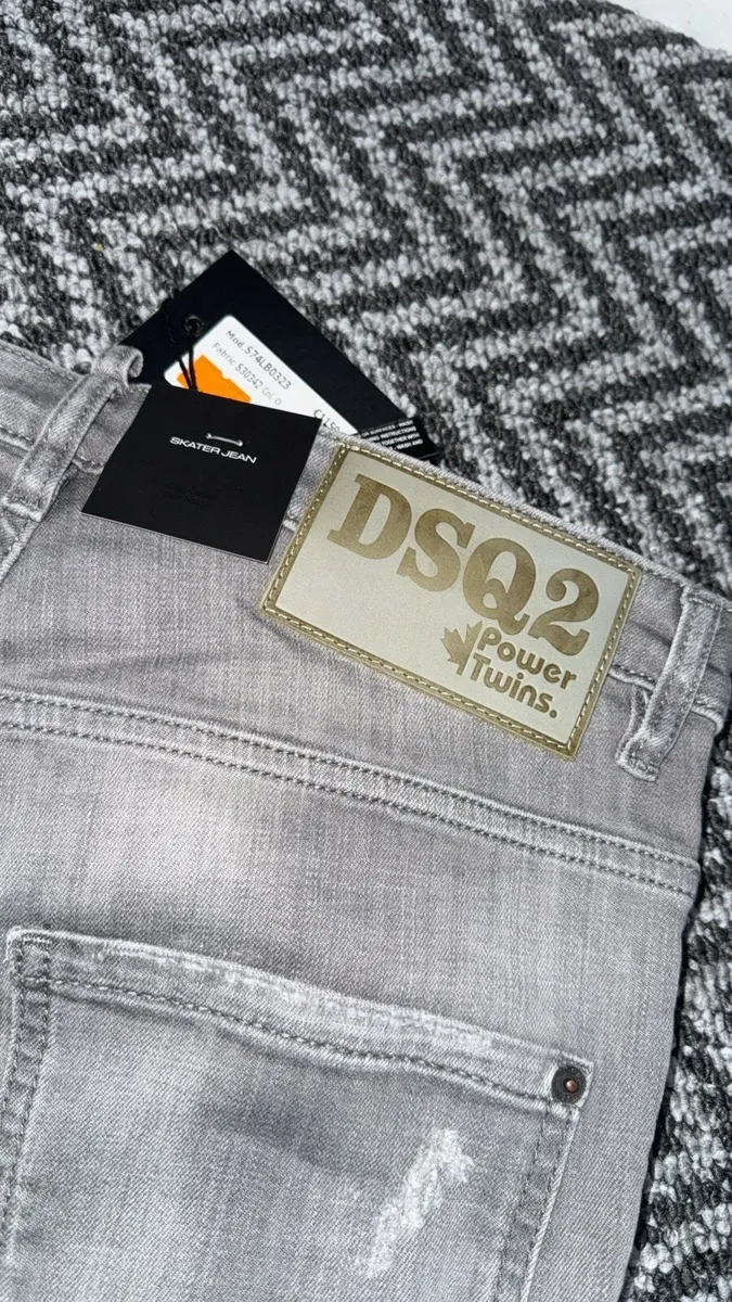 Brands new Dsquare Jeans - Image 3