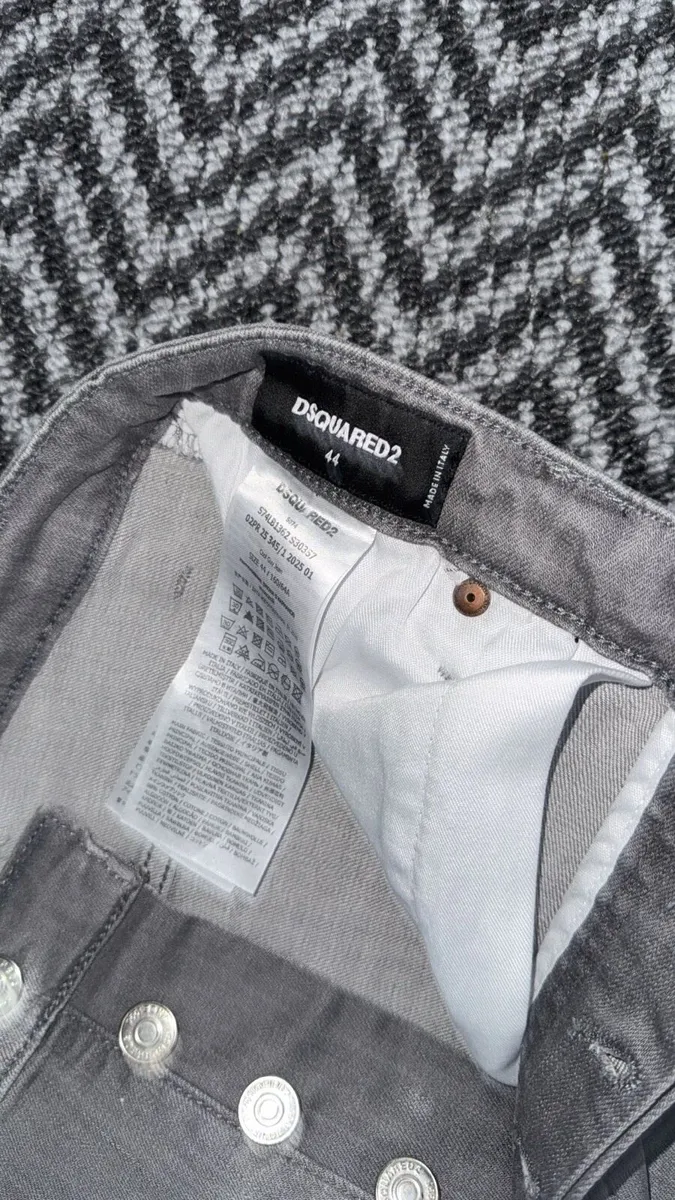 Brands new Dsquare Jeans - Image 4