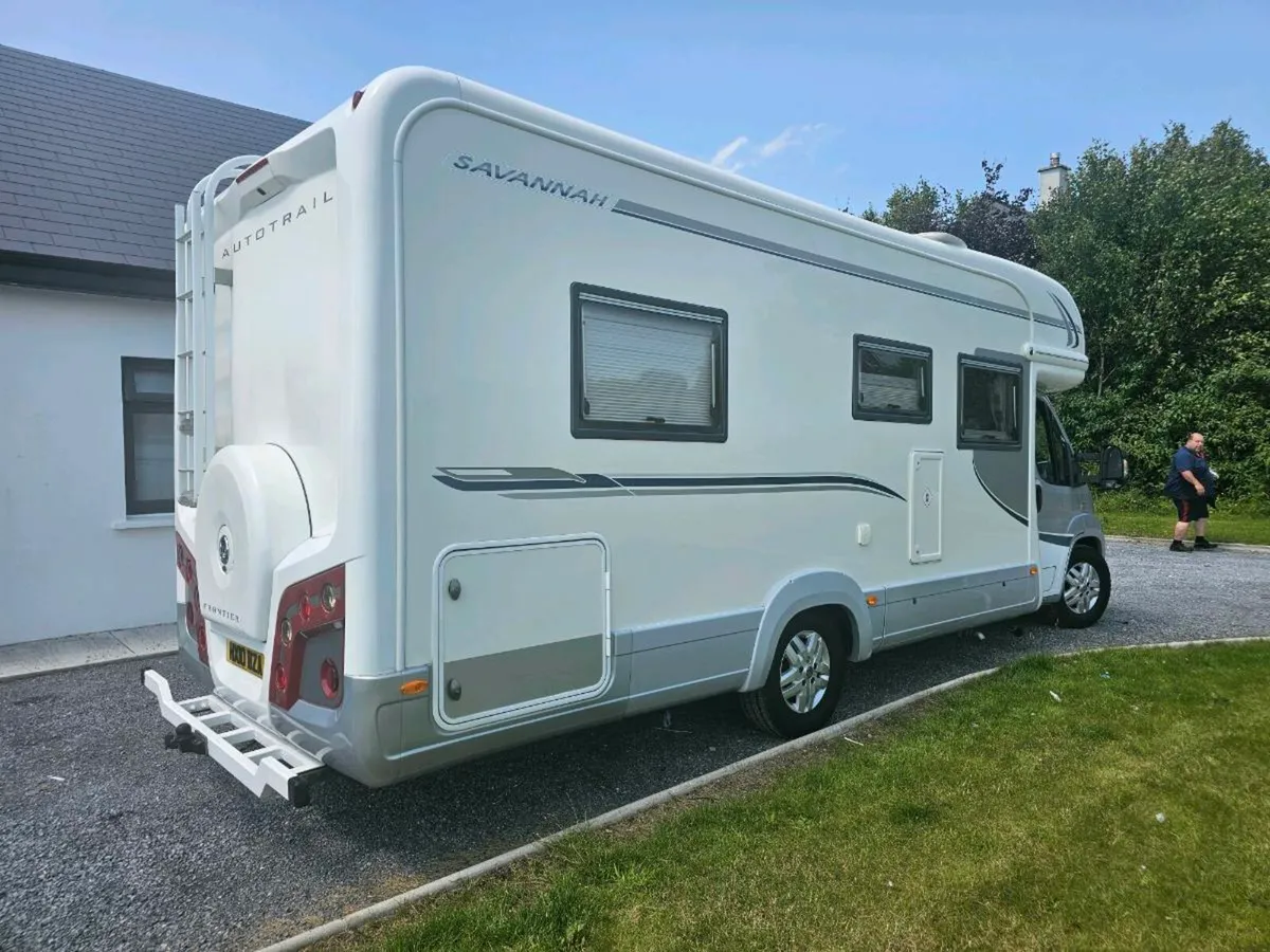 Camper - Image 3
