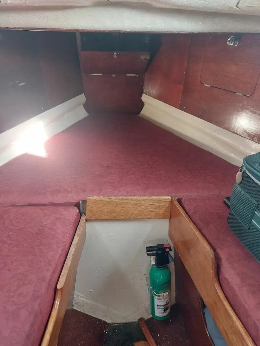 Sailboat Cutlass 27 - Image 4